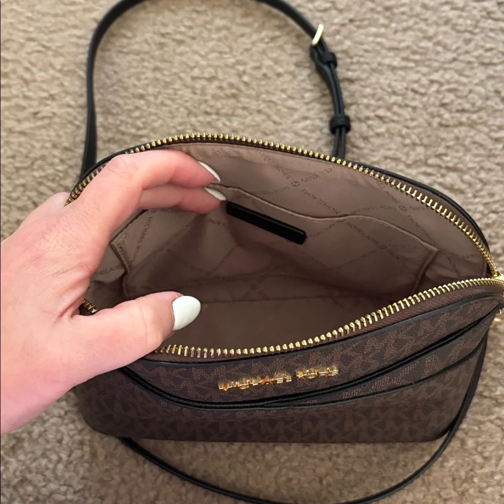 Michael Kors Dark Brown Crossbody Bag - Picture 5 of 8